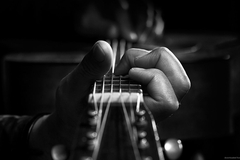 11-110792_guitar-wallpaper